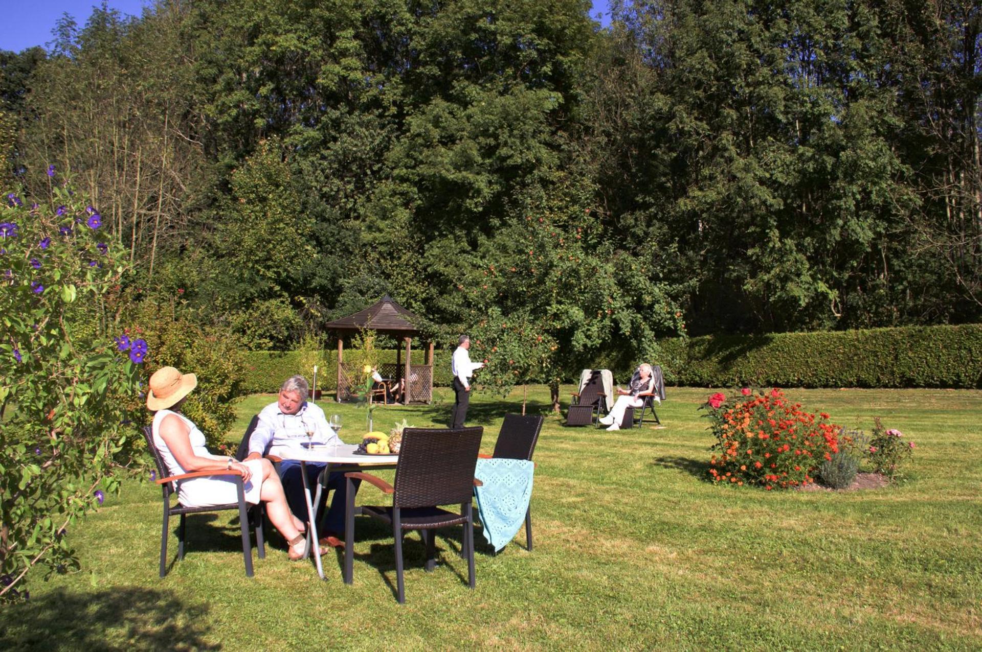 Hotel Jaegerhof Staatsbad Brückenau Екстериор снимка