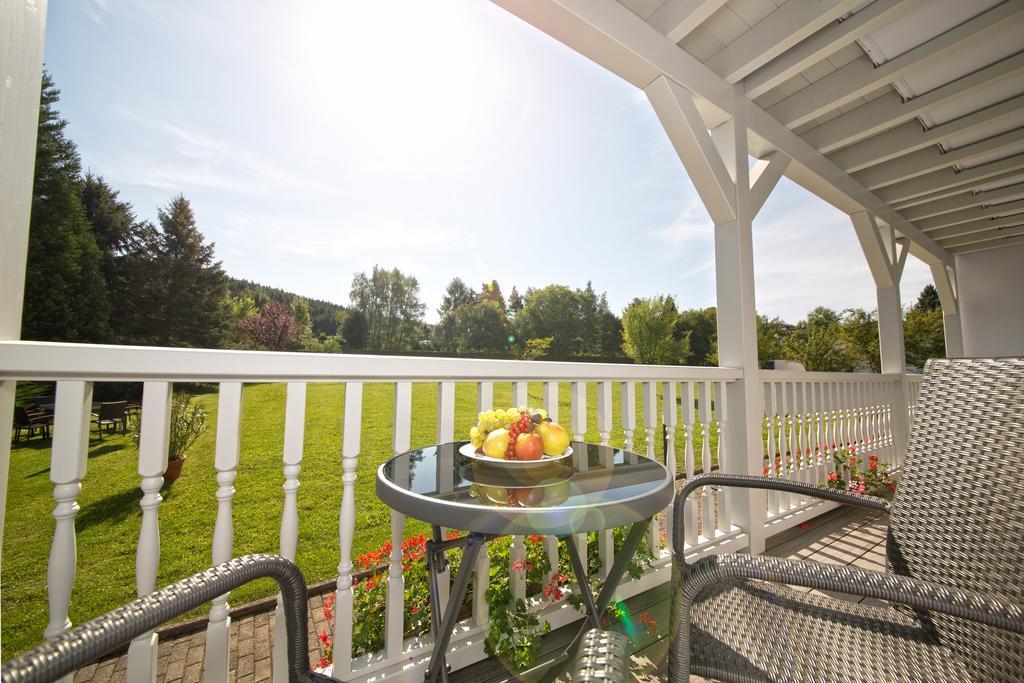Hotel Jaegerhof Staatsbad Brückenau Екстериор снимка
