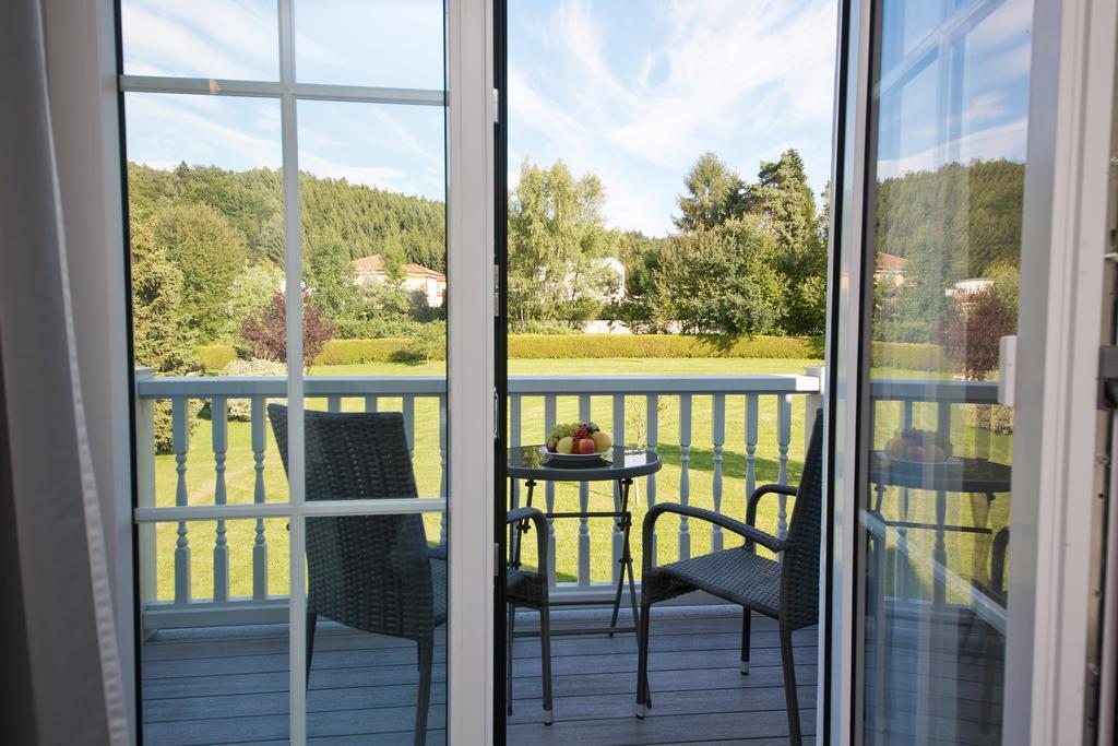 Hotel Jaegerhof Staatsbad Brückenau Екстериор снимка